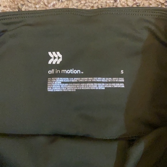 All in motion army green Capri leggings - Picture 4 of 5